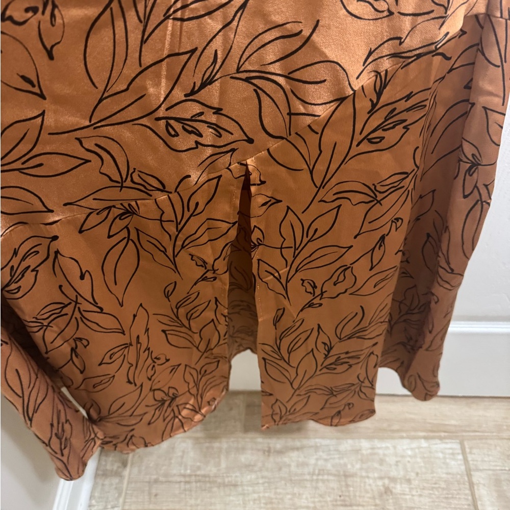 Blu Pepper Floral Print Brown Midi Dress NWT - Picture 9 of 10